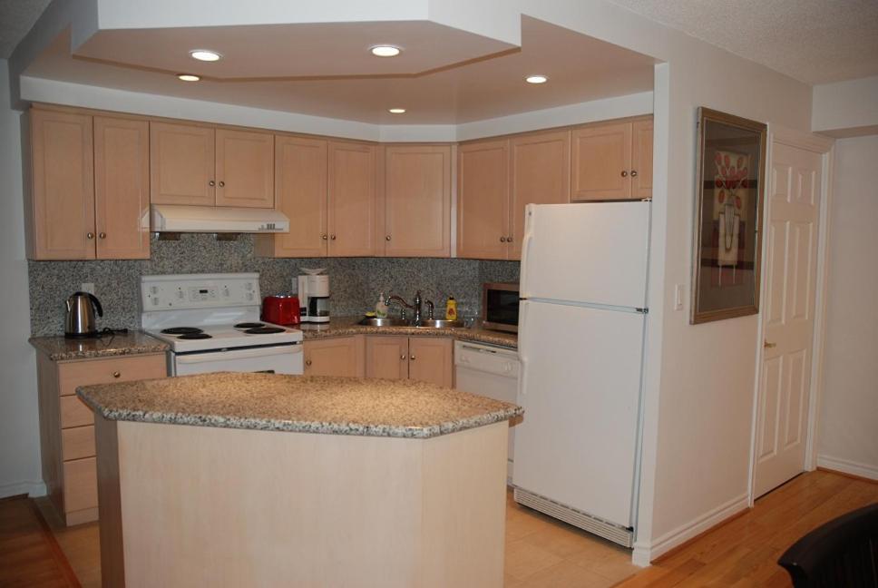 Toronto Luxury Accommodations - Qwest Bagian luar foto