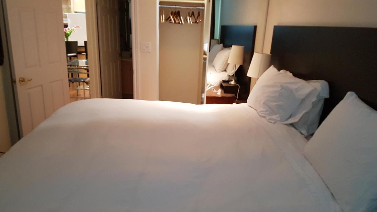 Toronto Luxury Accommodations - Qwest Bagian luar foto