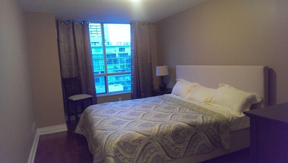 Toronto Luxury Accommodations - Qwest Bagian luar foto