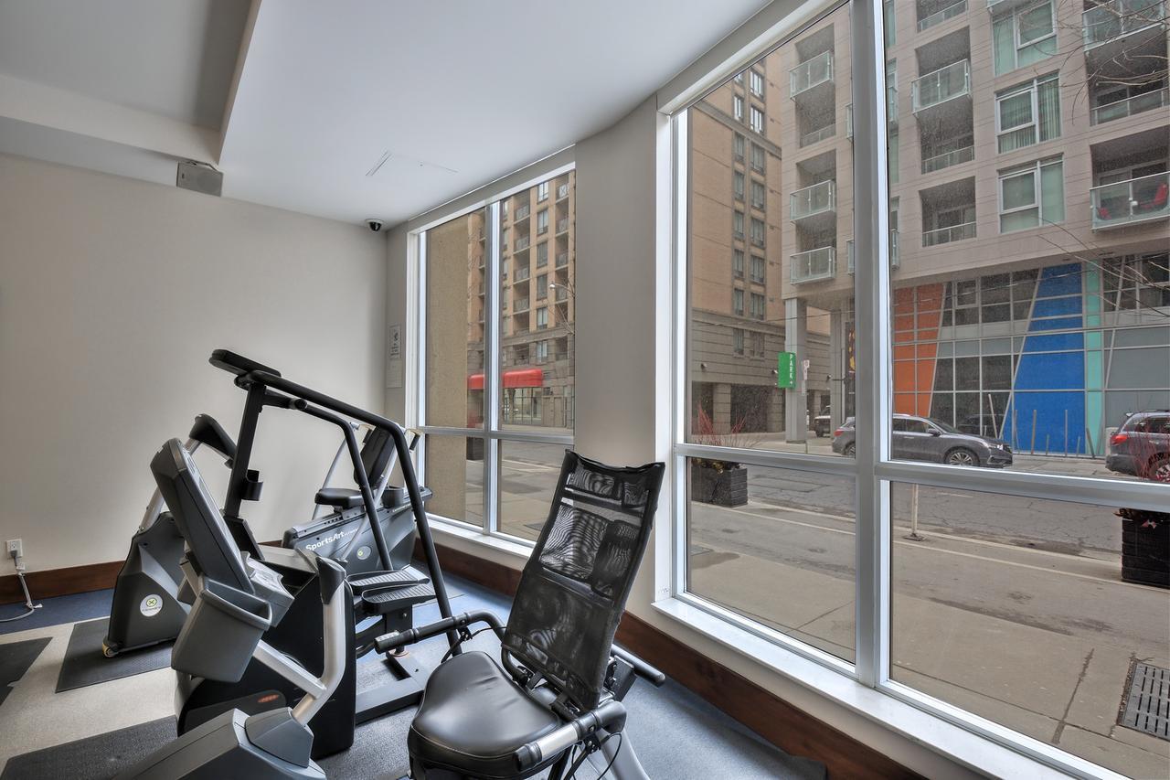 Toronto Luxury Accommodations - Qwest Bagian luar foto