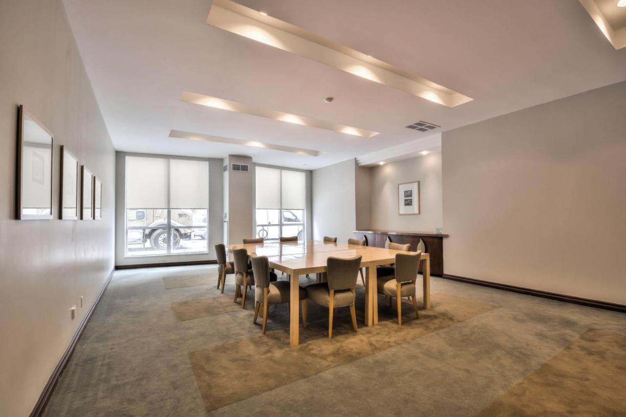 Toronto Luxury Accommodations - Qwest Bagian luar foto
