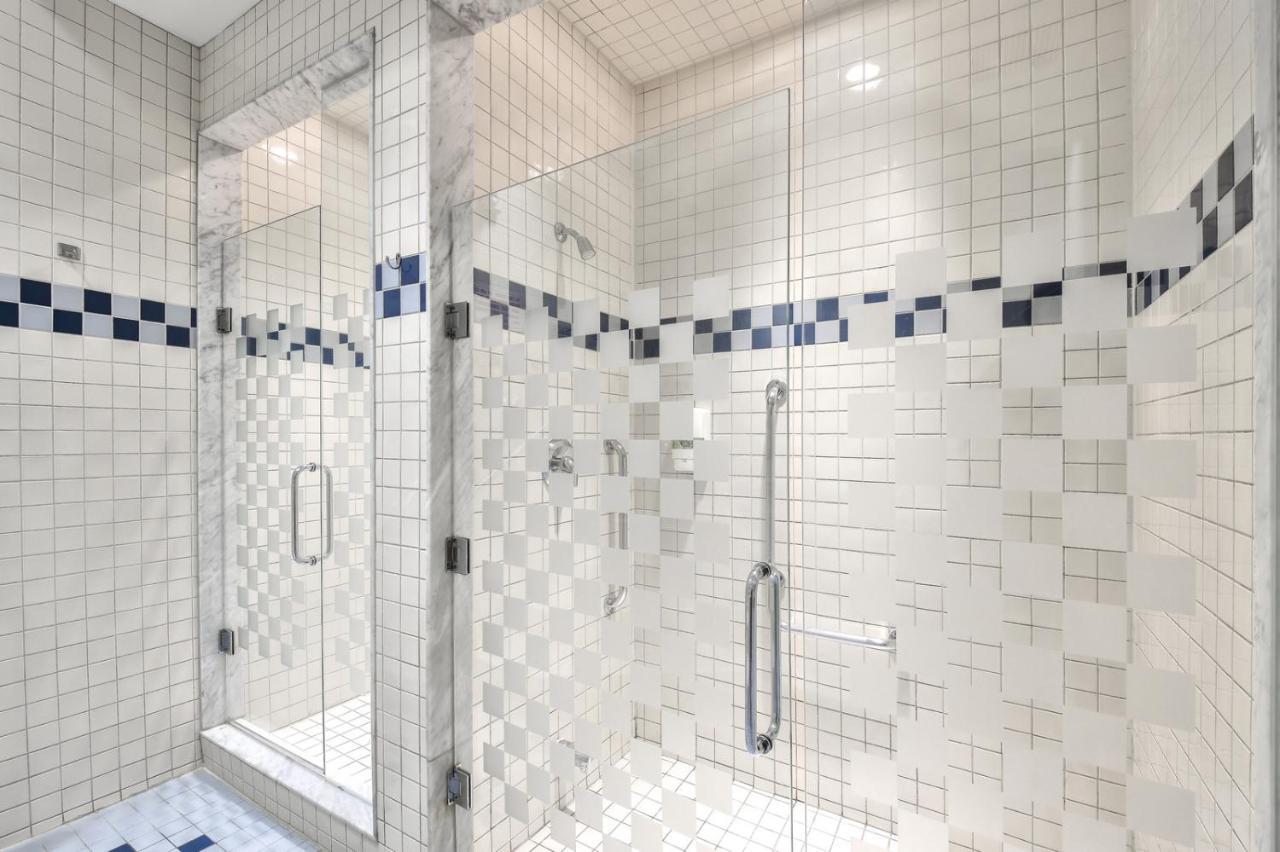 Toronto Luxury Accommodations - Qwest Bagian luar foto