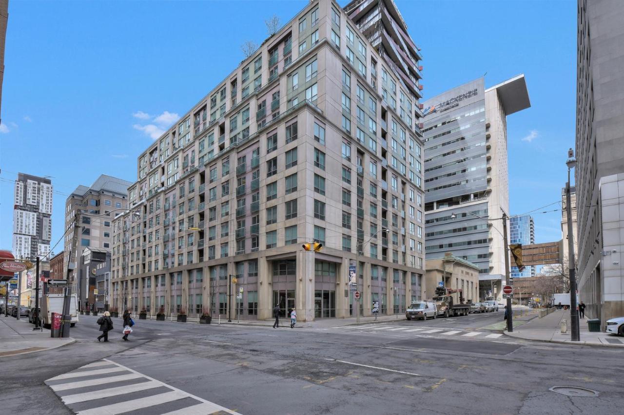 Toronto Luxury Accommodations - Qwest Bagian luar foto